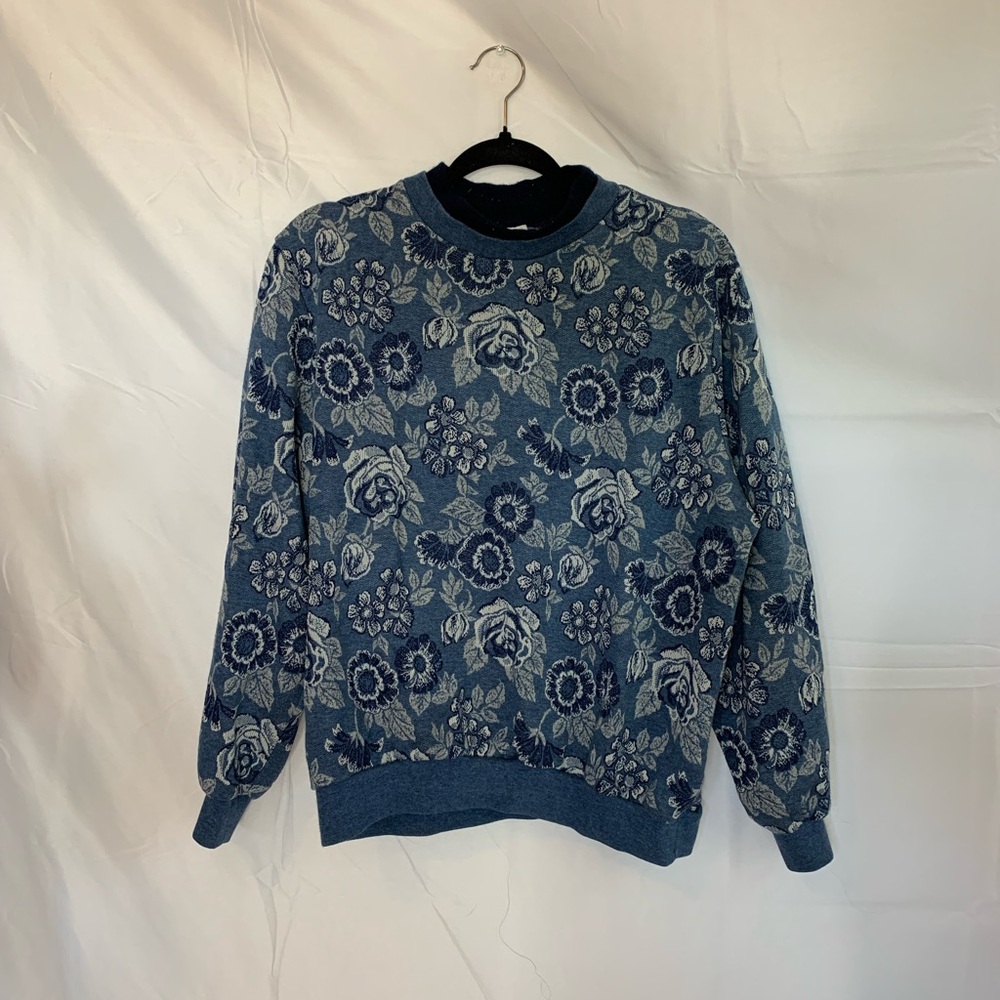 Vintage 80s made in usa paper tag Cape Cod Sportswear Blue Floral Sweater